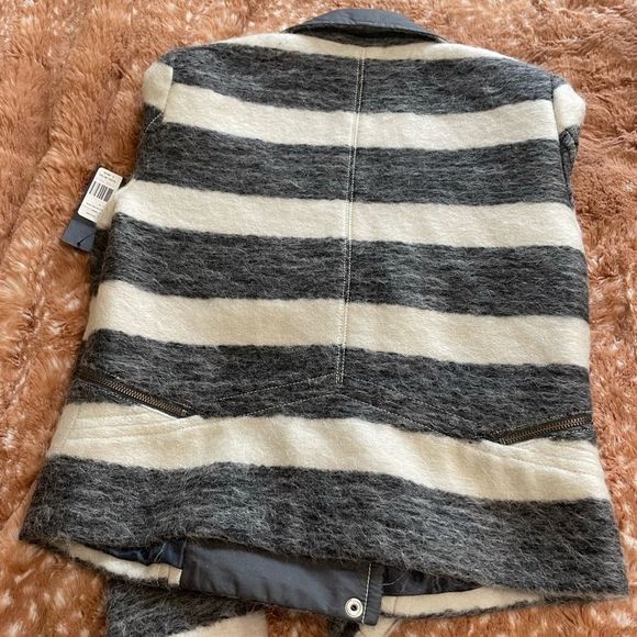 Marc by Marc Jacobs - Asymmetrical, Grey and White Striped Wool Moto Jacket - Picture 13 of 16